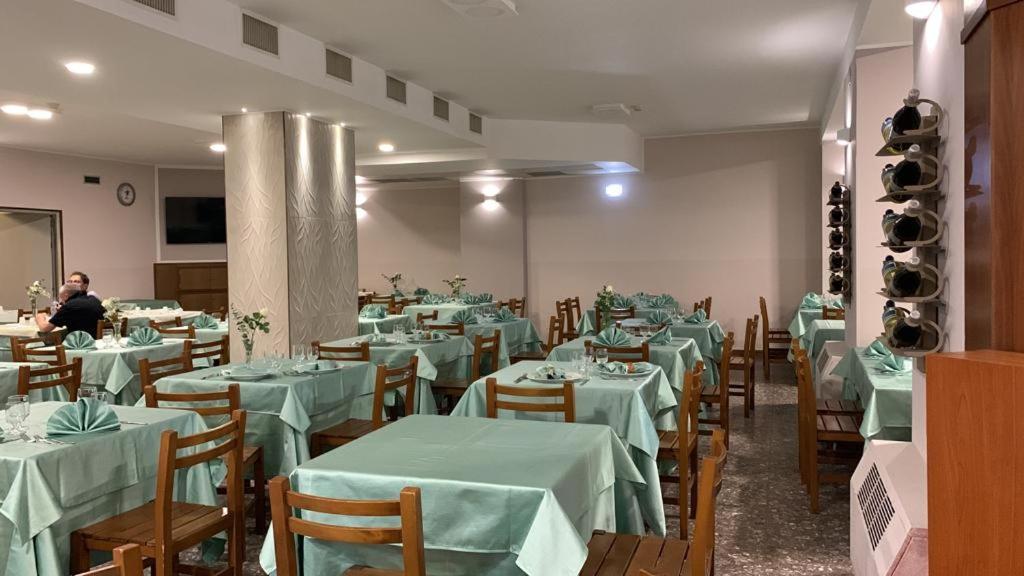 Hotel Ristorante San Giovanni Falerna Exteriör bild