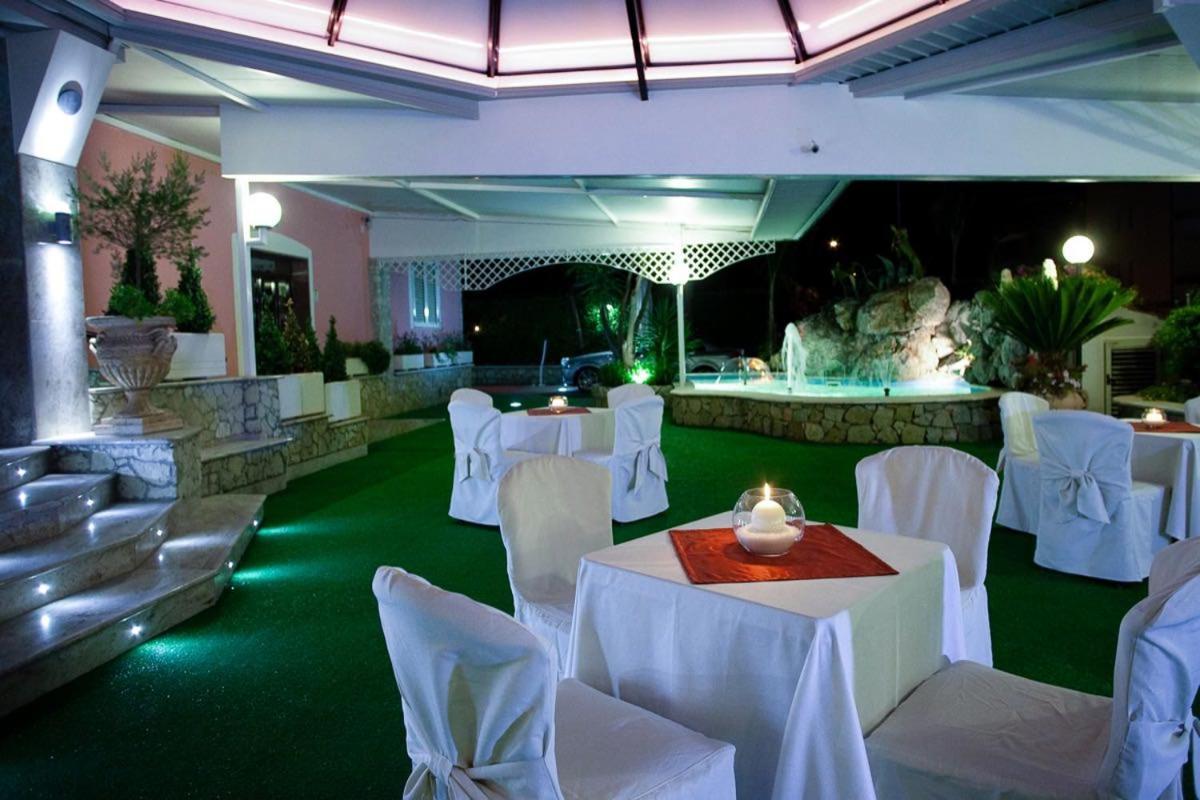 Hotel Ristorante San Giovanni Falerna Exteriör bild