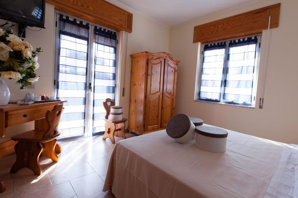 Hotel Ristorante San Giovanni Falerna Exteriör bild